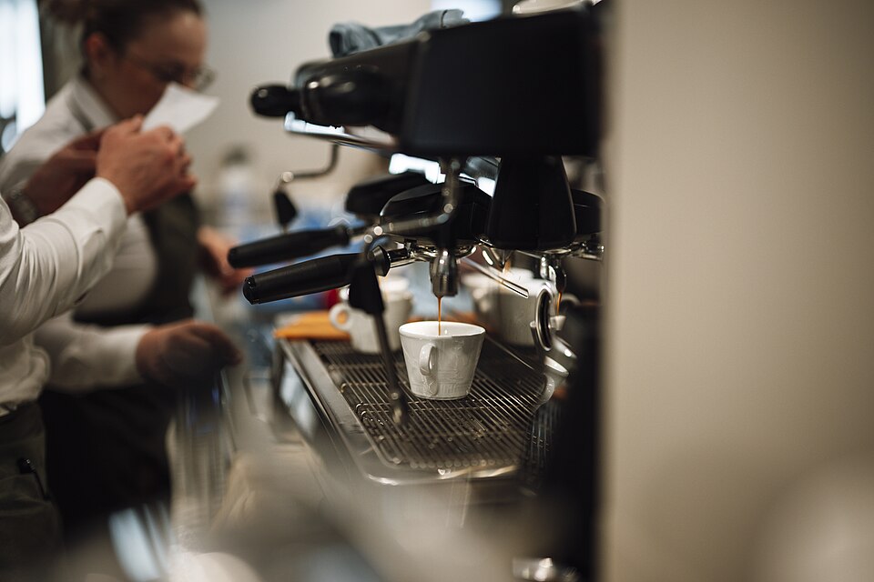 part time jobs — cafe work during an evening shift