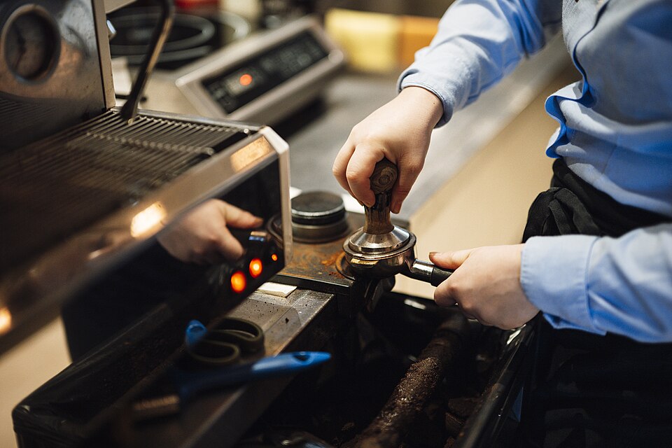 weekend jobs in a busy café